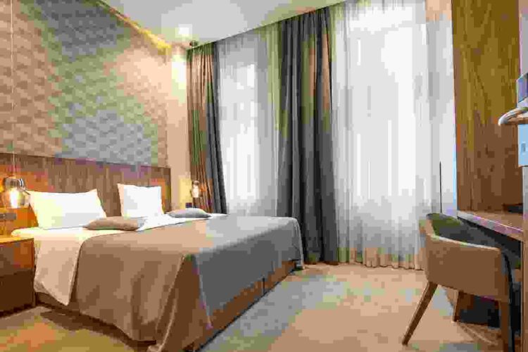 Double Room Double Room